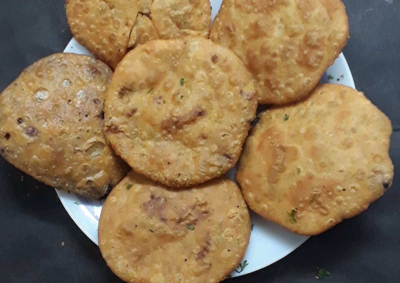 Pyaaz ki kachori