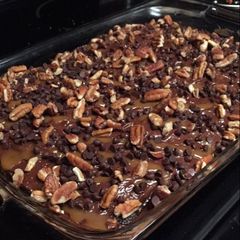 A picture of Turtle Poke Cake.