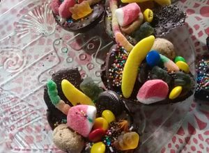 Una foto de Medios huevitos de Pascua rellenos