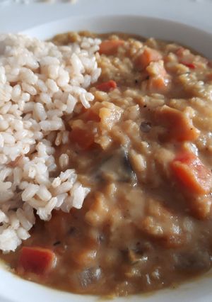 Una foto de Dhal lentejas rojas con leche de coco