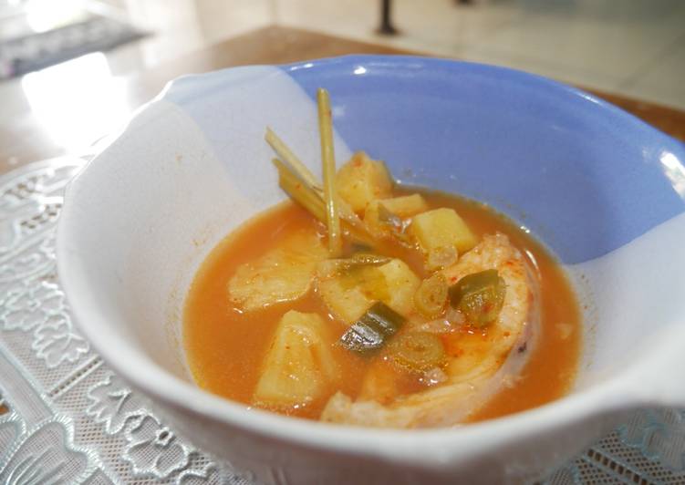Bagaimana memasak Pindang Ikan yang Menggugah Selera
