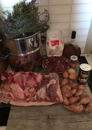 Une photo de Pâté aux échalotes et à l’armagnac fumé au thym