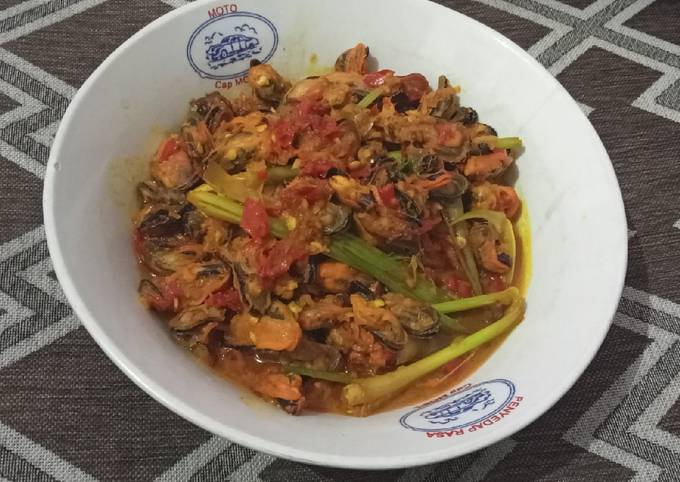 Resep Kerang ijo rica rica oleh Riani - Cookpad