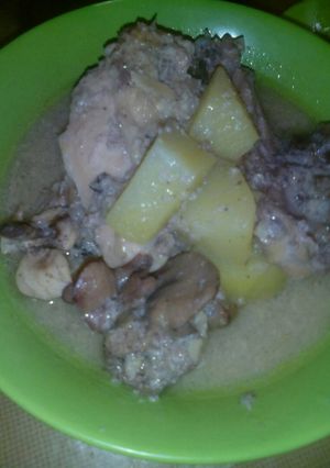 Foto resep Opor Ayam Kampung😋 (versi Putih)