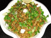 A picture of green garlic sabzi