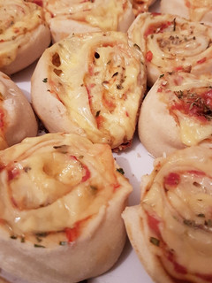 Una foto de Rollos de pizza