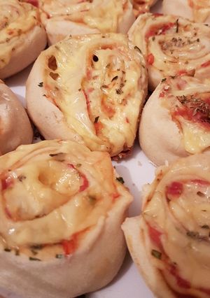 Una foto de Rollos de pizza