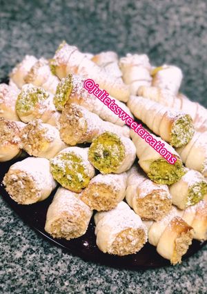 Una foto de Cucuruchos rellenos de crema pastelera - especial año nuevo
