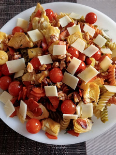 Una foto de Ensalada de pasta fácil