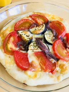 A picture of Pizza Romana.