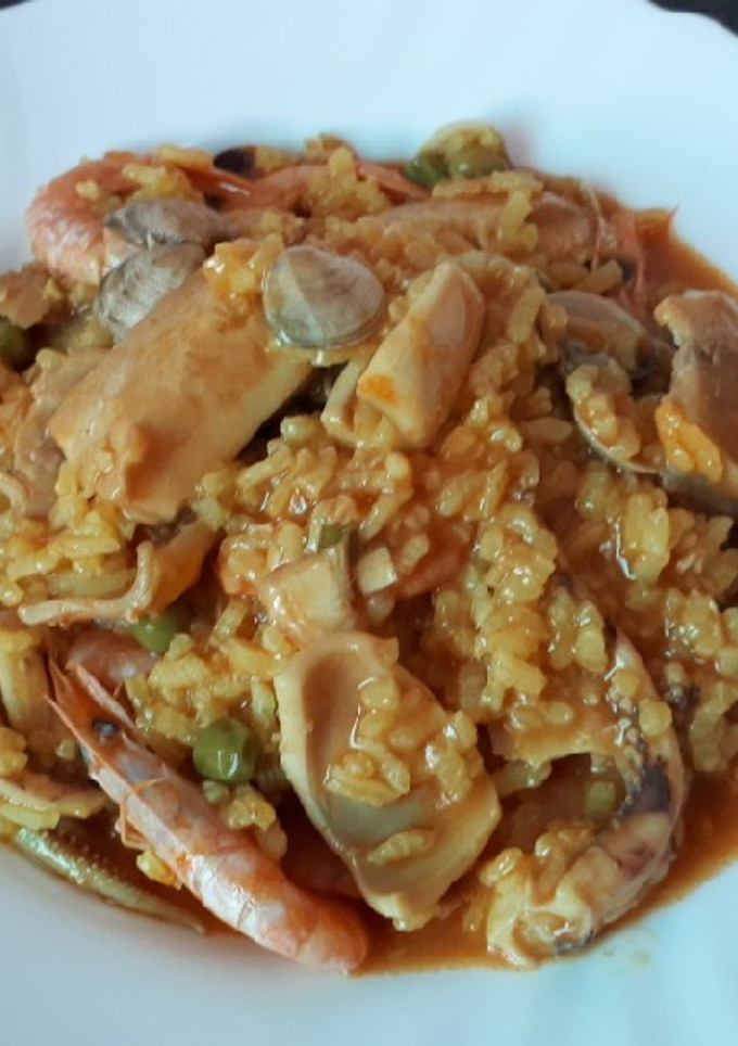 Una foto de Arroz caldoso con marisco
