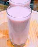 Jugo de papaya, fresas y leche