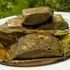A picture of Green paneer parcel.
