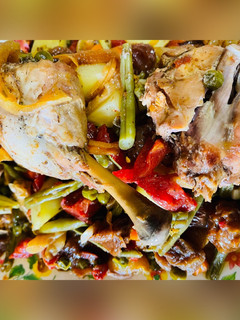 عکسی از دستور خوراک مرغ با سبزیجات رژیمی