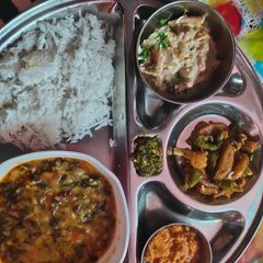 A picture of Veg Thali.