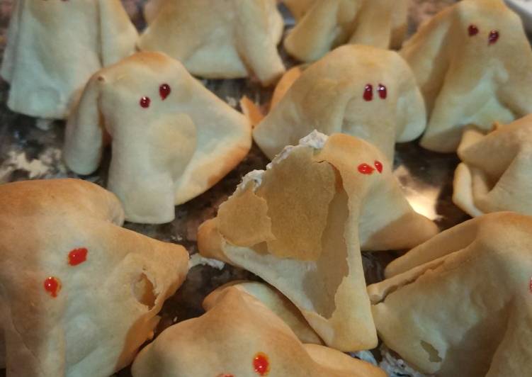 Recipe of Quick Fantasmas de fiambre - Halloween