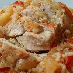 A picture of Vickys One-Pot Chicken & Rice, GF DF EF SF NF.