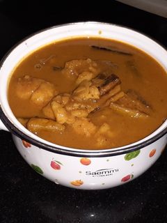आलू परवल की सब्जी (Aloo Parwal ki sabzi recipe in Hindi) रेसिपी मुख्य फोटो