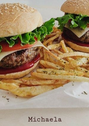 Φωτογραφία της συνταγής Ζουμερά μπιφτέκια 🍔