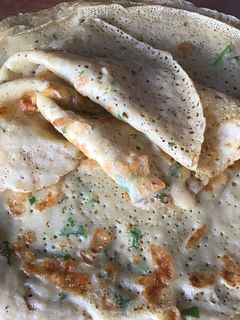 Фото Млинці з сиром та зеленню.