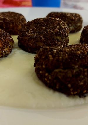 Foto di Bignè di patate al papavero