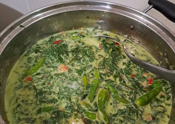 Resep Sayur Daun Singkong Tumbuk Oleh Indah Nadia Cookpad