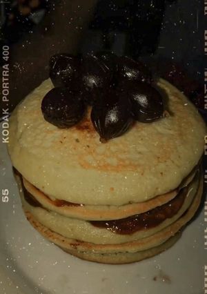 Foto resep Pancake with Nuttela and Berry