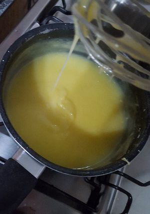 Una foto de Crema de limón🍋🍋