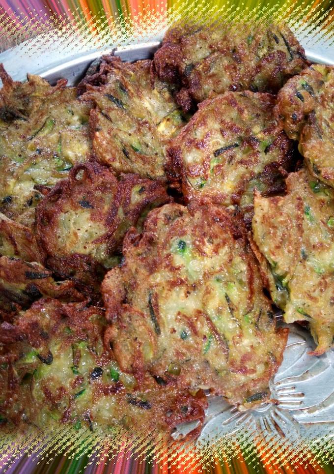 Драники из кабачков (Деруни із кабачків)