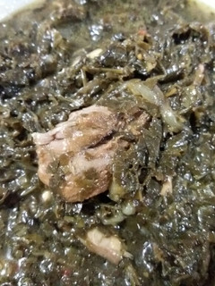 عکسی از دستور خورشت نعنا جعفری یا خورشت آلوچه سبز