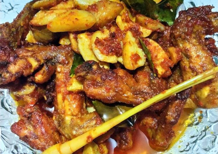 12 Resep: Sayap ayam dan jengkol balado Anti Gagal!