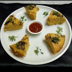 A picture of Gujarati Handvo.