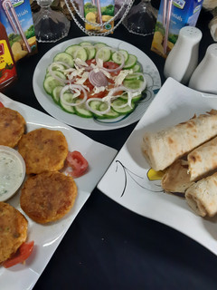 A picture of Aalu ki tikkiya.