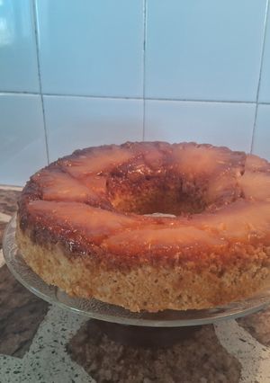 Una foto de Budín invertido de ananá🍍