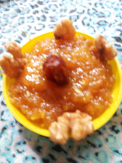 A picture of Apple Halwa.