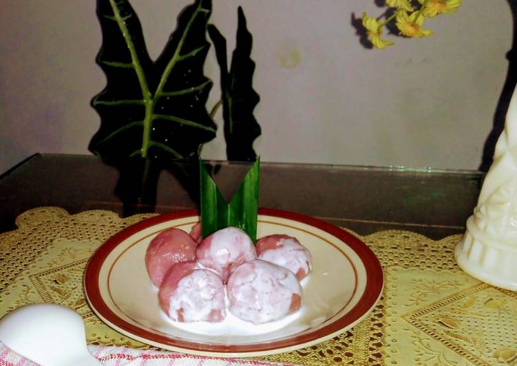 Kue Mendut Kuah Santan
