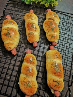 Foto resep Sausage Buns / Roti Sosis Tanpa Ulen