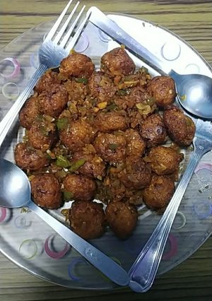 A picture of Dry manchurian balls.