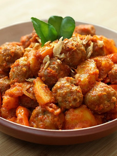 Foto resep Balado Bola Daging Devina Hermawan