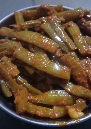 ગુવાર નું શાક (Guvar Shak Recipe In Gujarati) રેસીપી મુખ્ય ફોટો
