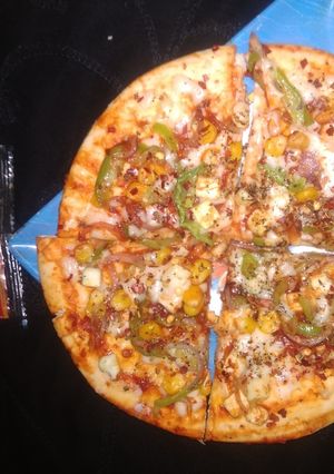 A picture of Pizza.