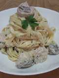 Tagliatelle cu creveți, ciuperci și smântână