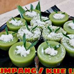 รูปของ Kue lumpang/kue ijo