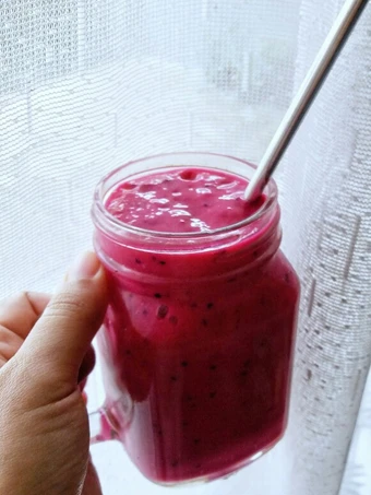 Easy Steps to Make Recipe Dragon Fruit Mango Yoghurt and Yakult Smoothie that is  Makes Drooling, Really Delicious}