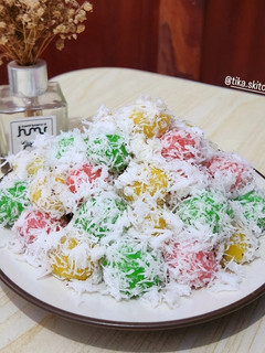 Foto resep KLEPON WARNA - WARNI