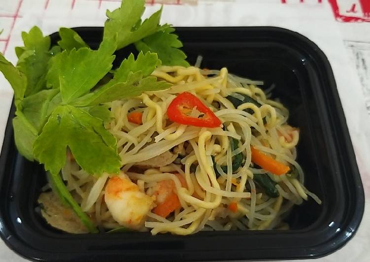 Mix noodle with vegetable🥬🥕🍝