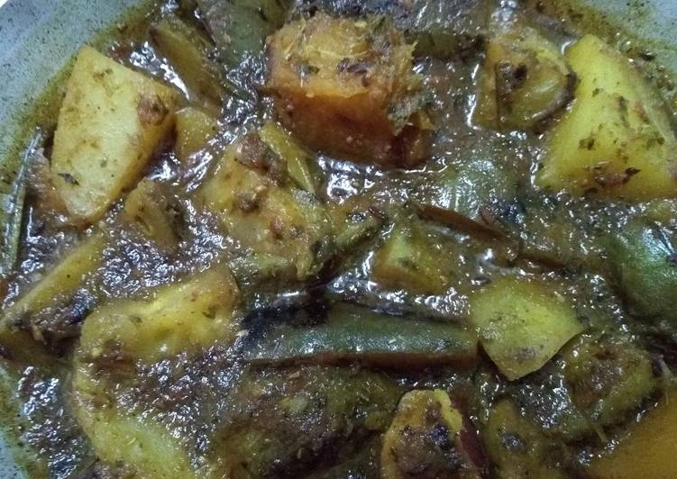 Easiest Way to Prepare Recipe of Mix vegetable (panchmishali torkari)