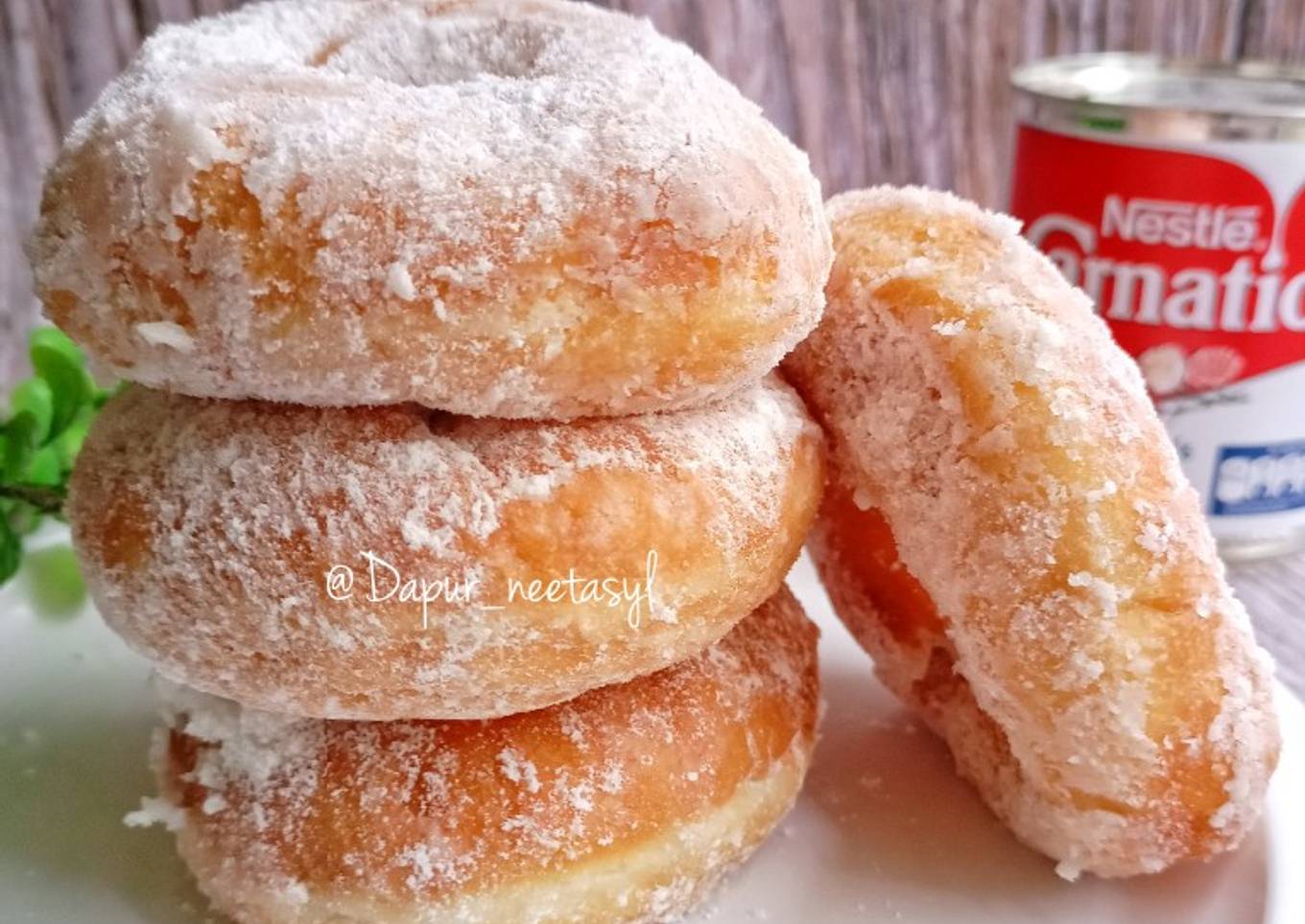 Donat SKM (susu kental manis)