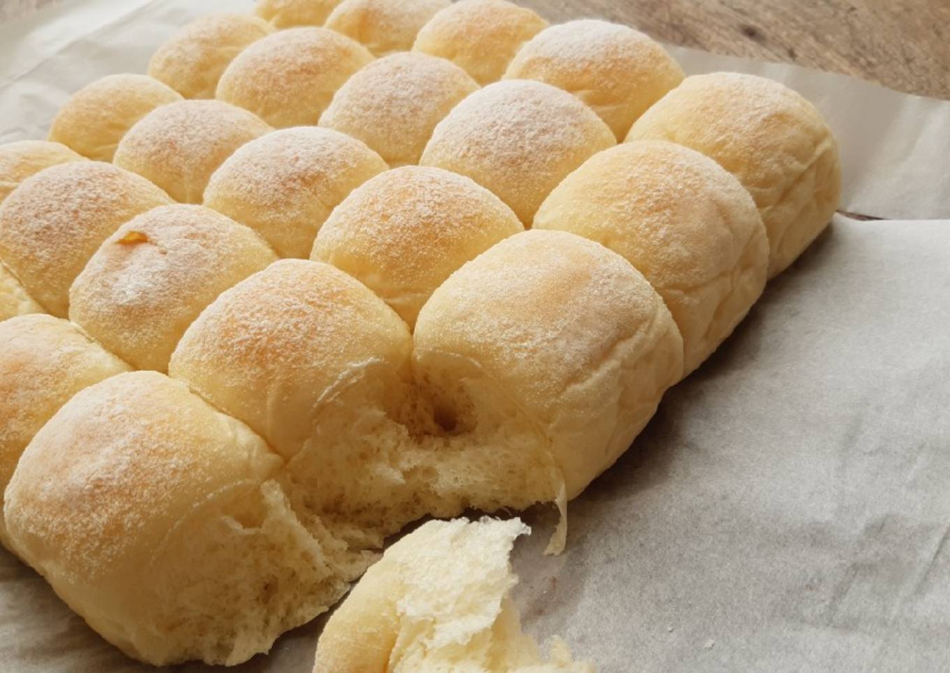Japanese milk buns