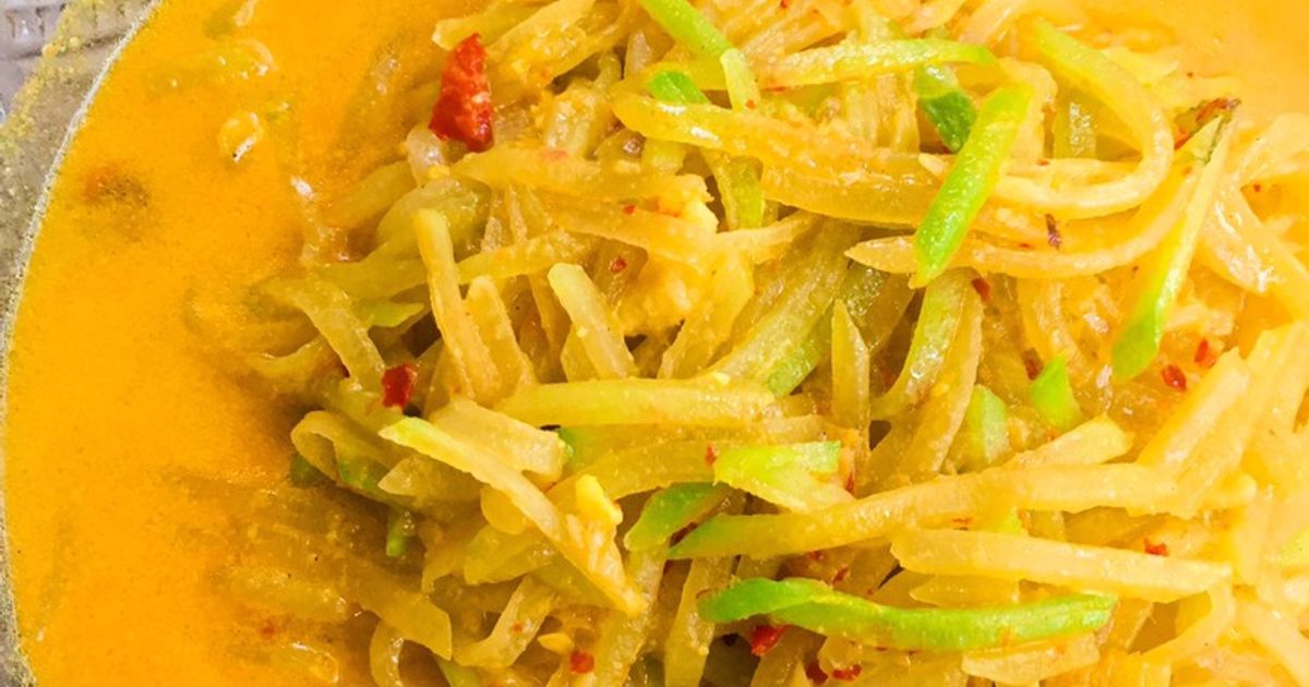 Lontong Sayur Labu Siam (Menu Buka Puasa)